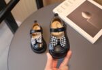 Girls Classic BowCharm Dress Shoes - Image 3